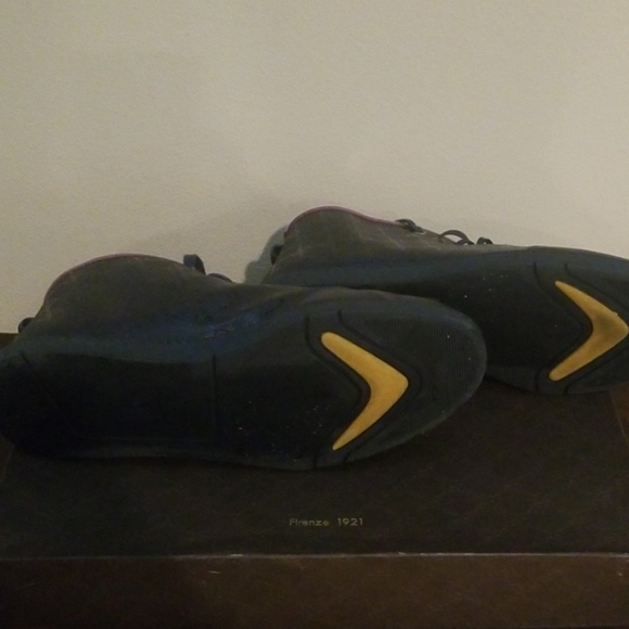 Authentic Gucci High Top Sneakers - Picture 3 of 3